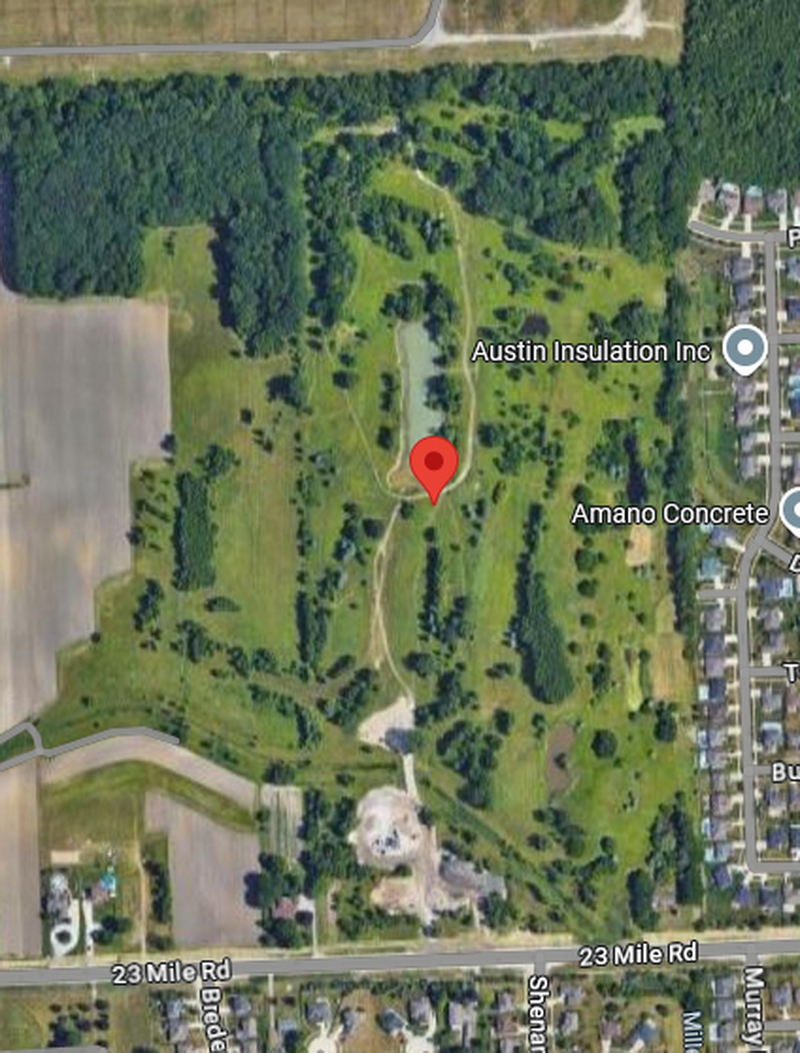 Tee Js Golf Course (Tee-Js Golf Course) - Aerial Map (newer photo)